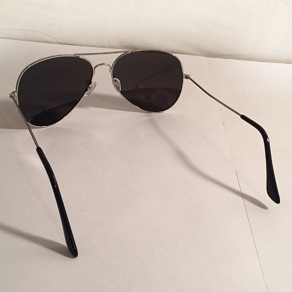 Aviator Unisex Sunglasses. - Picture 4 of 6