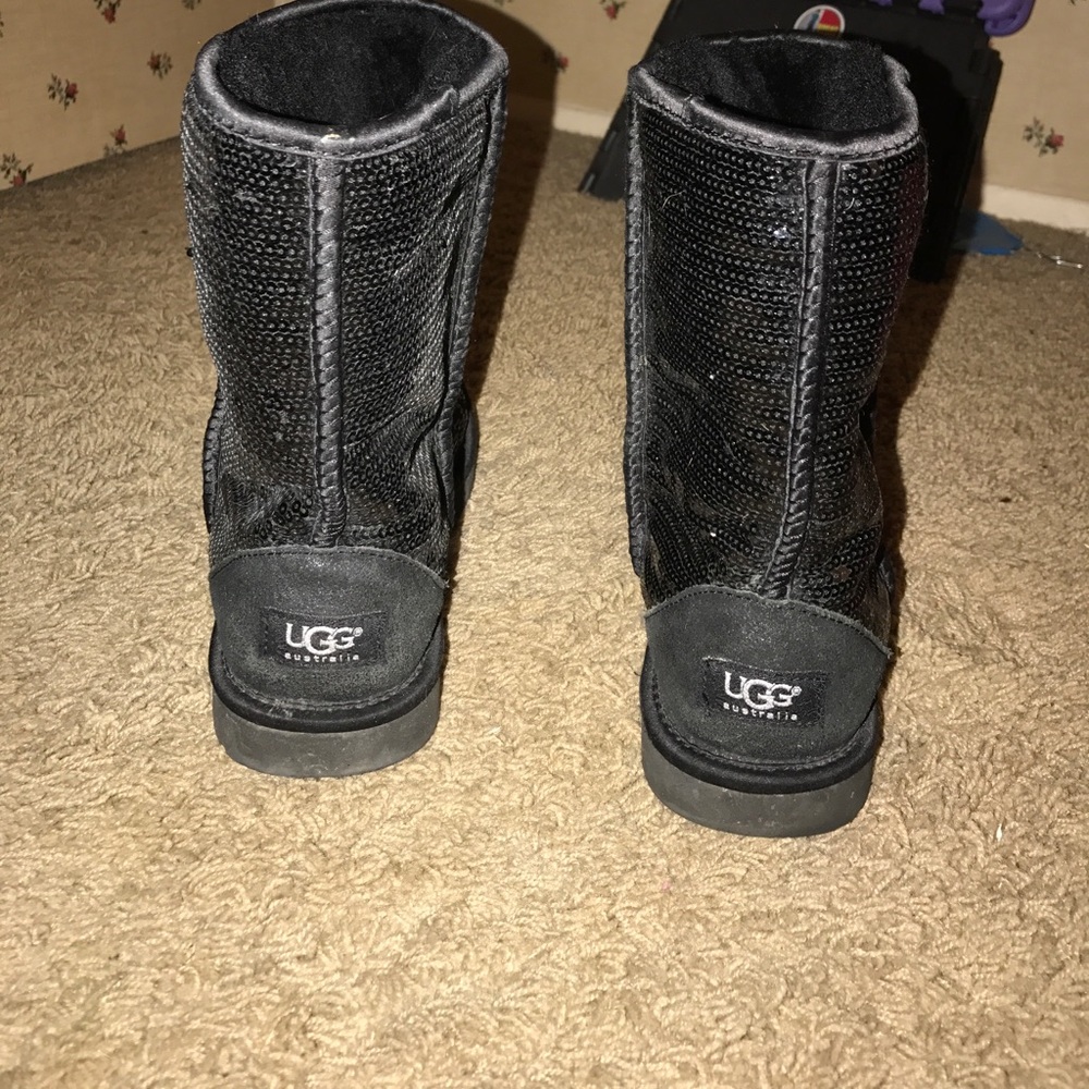 Classic short black uggs sequins. Great condition