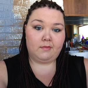 Meet your Posher, Holly rose