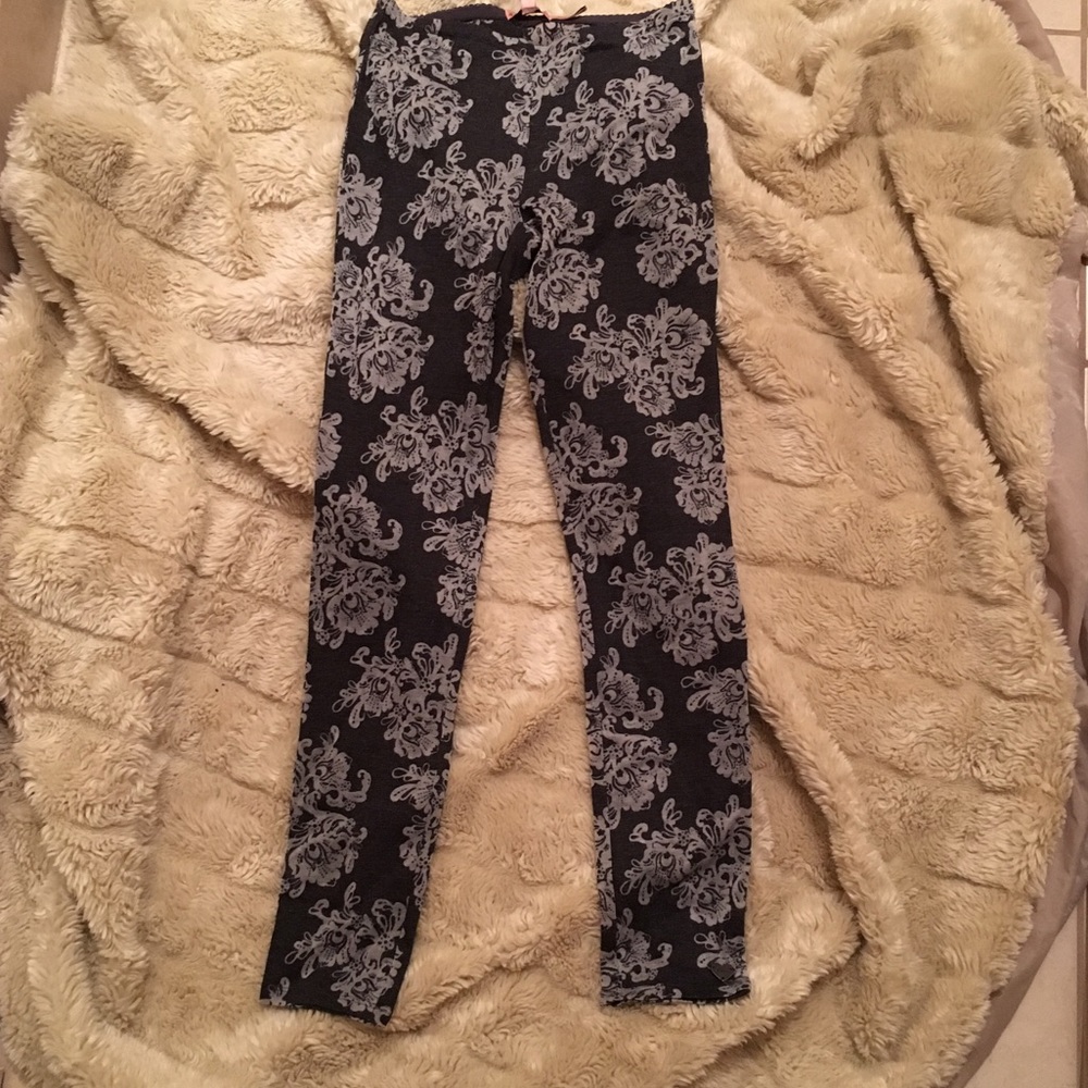 NWT Girls Juicy Couture Floral Burnout Leggings 10