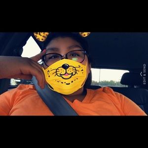 Meet your Posher, Daniela