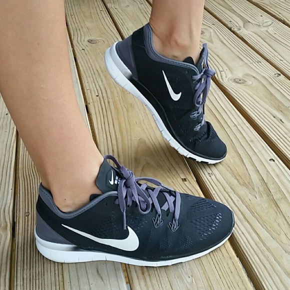 Nike Shoes - Womens Nike Free 5.0 TR Fit
