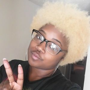 Meet your Posher, Jackie