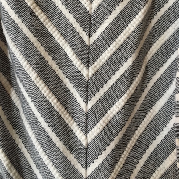 Black & white stripe patterned Maison Jules dress - Picture 2 of 3