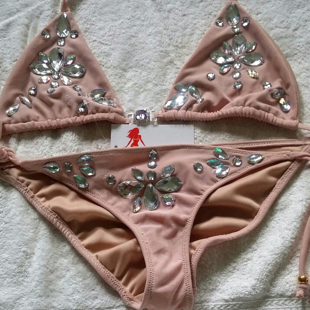 NWT Sexy Nude Jeweled Scrunch Back Bikini. - Picture 2 of 4