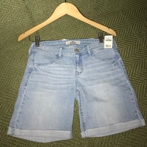 Hollister Lowrise Boyshort.