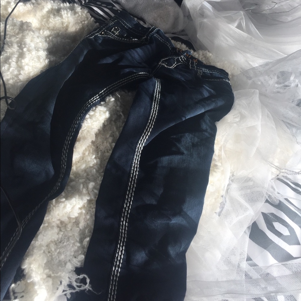 ROCK AND REUTUAL JEANS