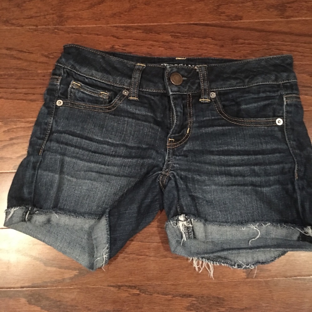 🌺AMERICAN EAGLE OUTFITTERS SHORTS🌺
