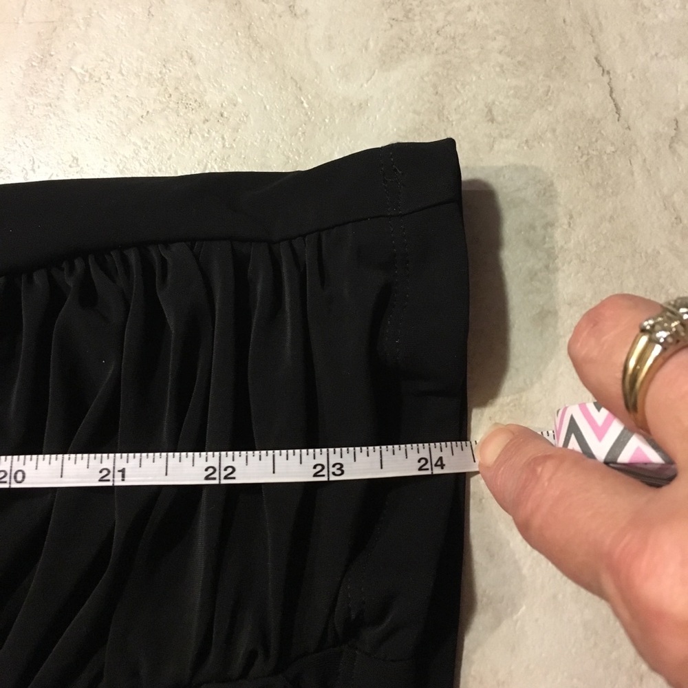 Dress - Picture 7 of 7