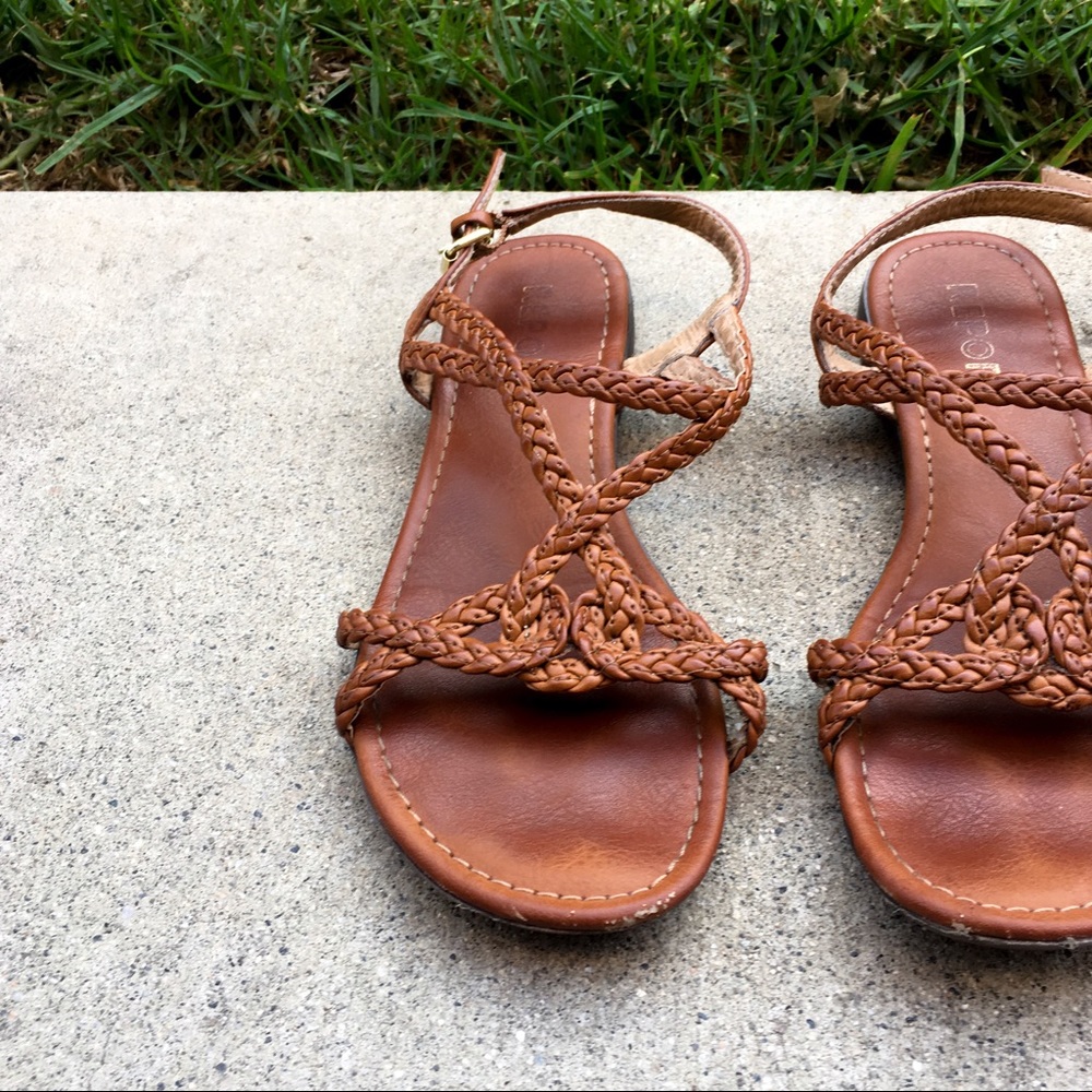 ✨ FINAL SALE✨Brown/ tan sandals