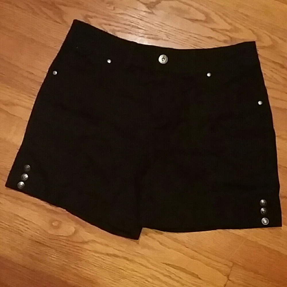 Black Shorts Khaki & Co