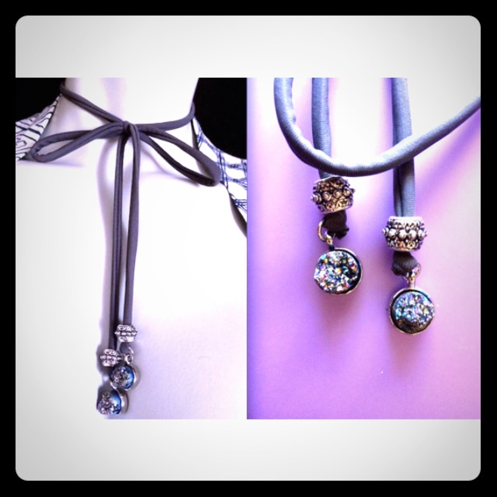 Sparkling gem choker wrap