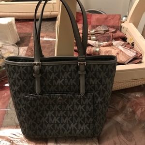 Authentic Michael Khors Purse and Wallet