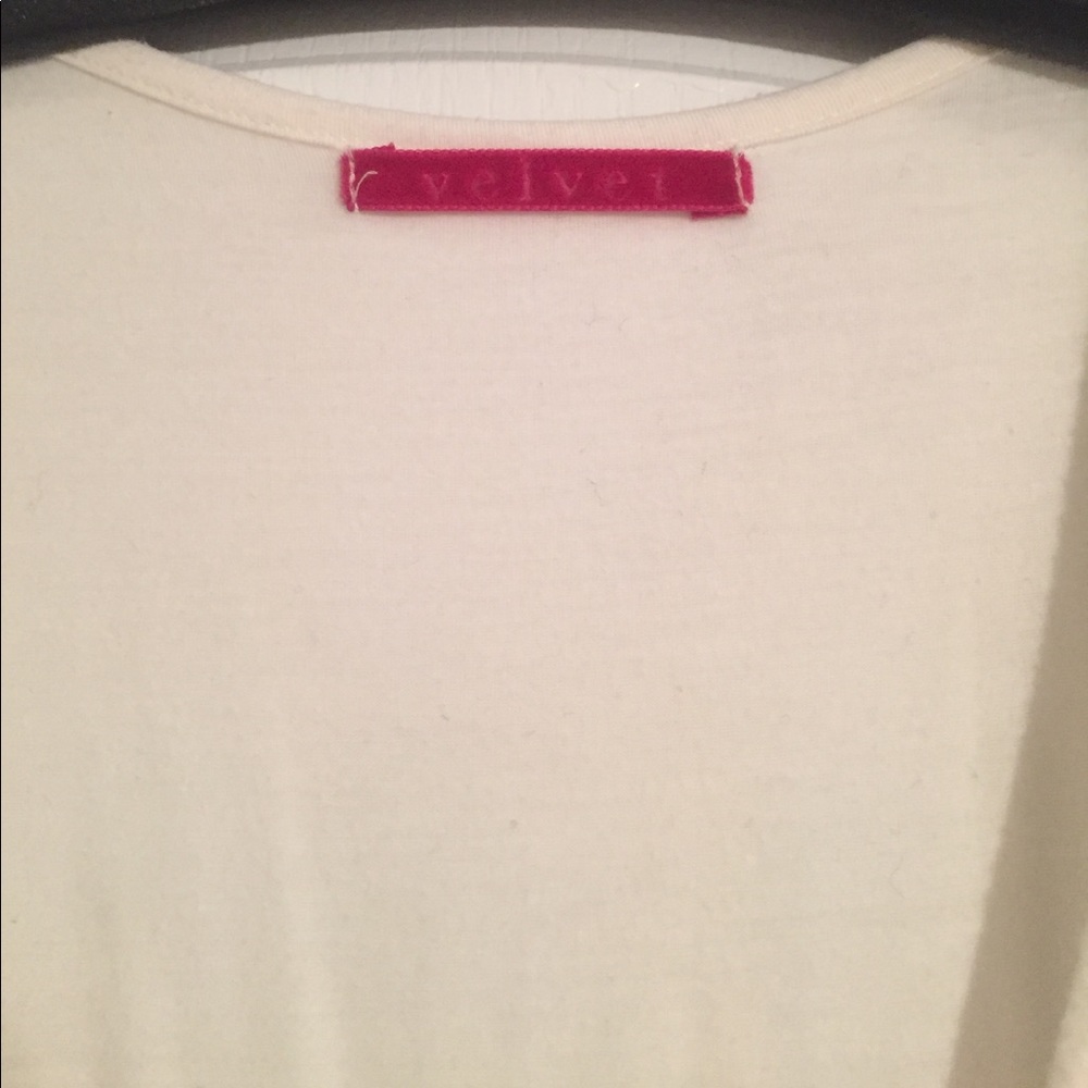Velvet brand white sleeveless top - Picture 3 of 3