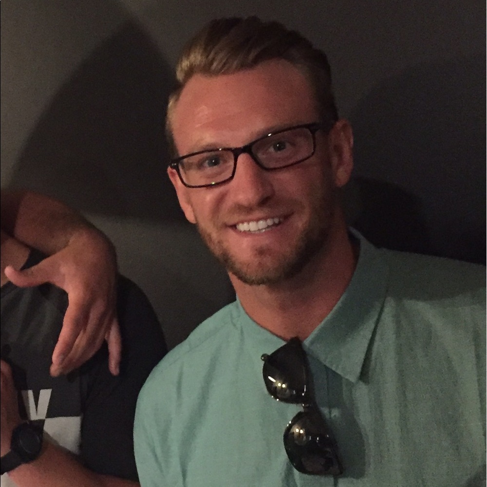 Meet your Posher, Derek