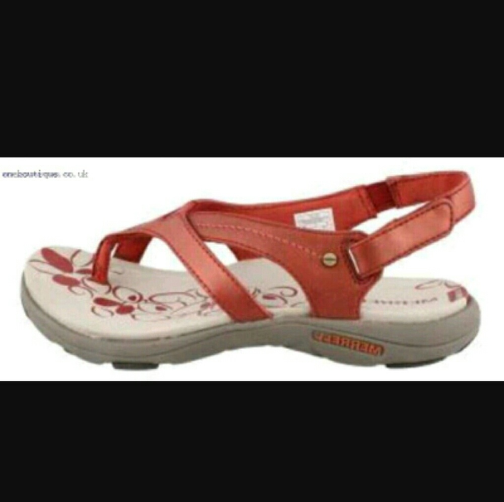 Born Merrell shoes sandals flats sz 6 slight wear