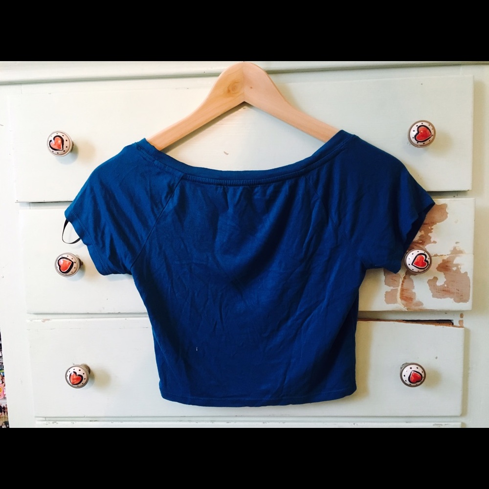 Forever 21 Scoop Neck Crop Top 👚 - Picture 2 of 3