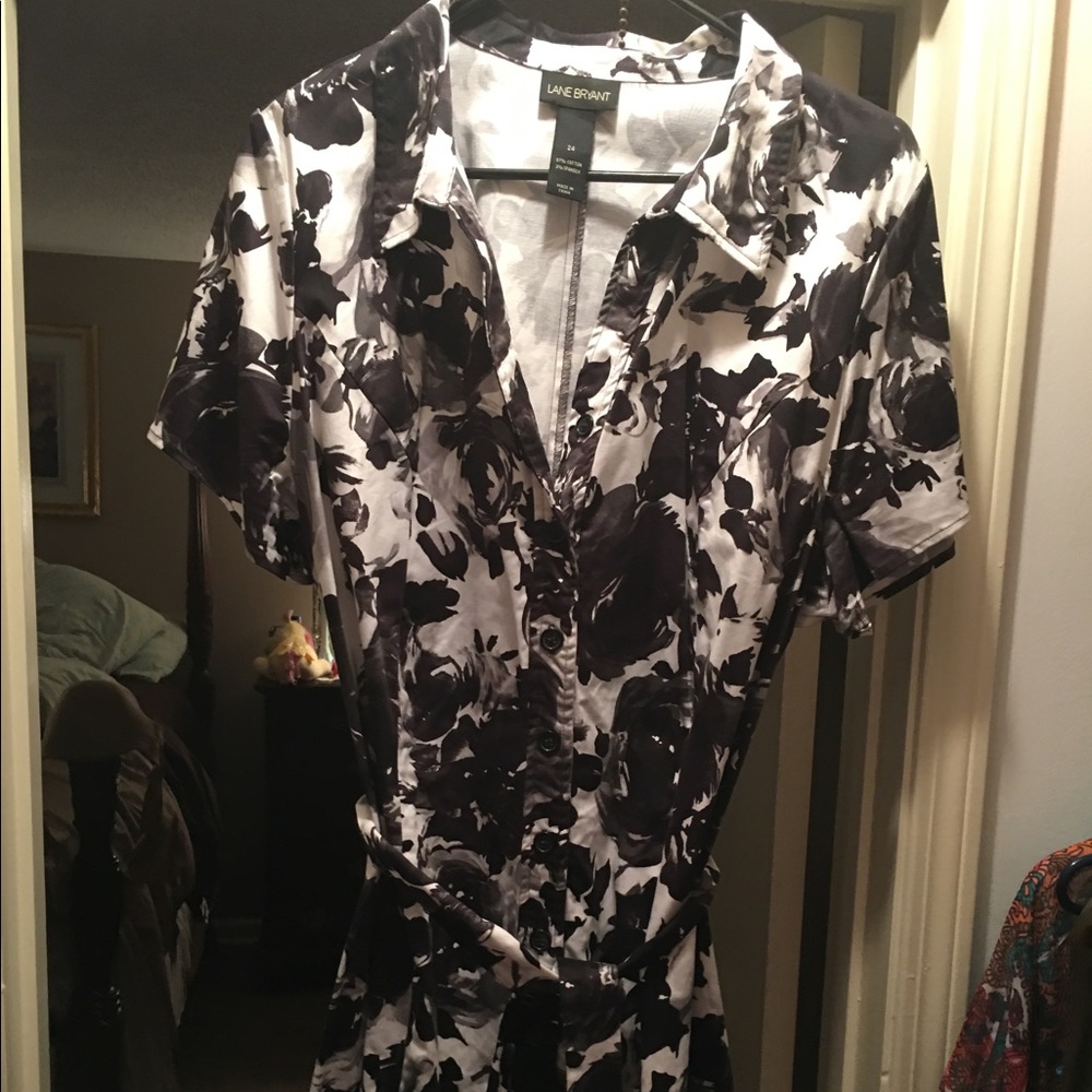 Flowered shirt dress