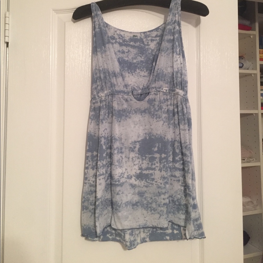 Blue tye dye sleeveless top