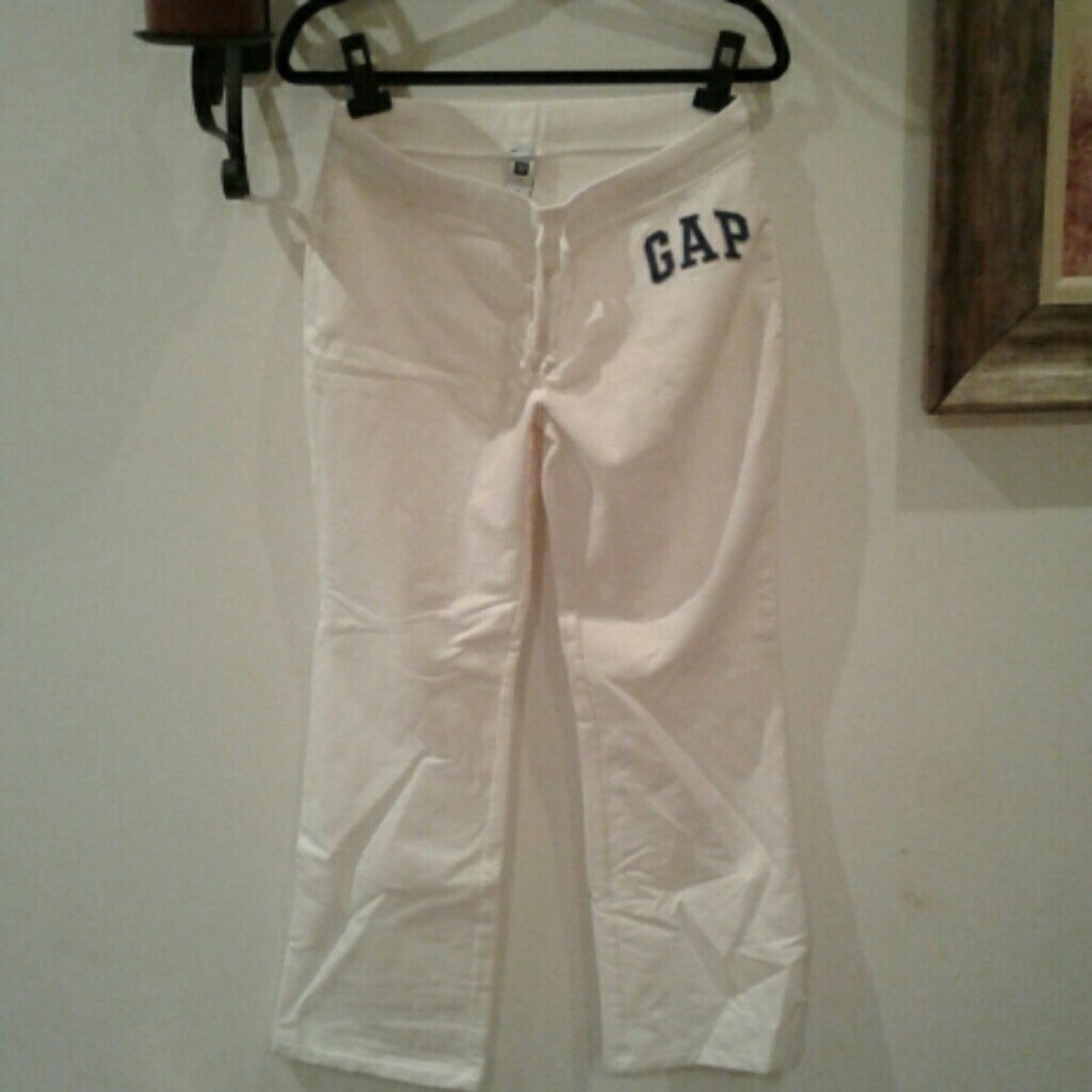 Gap sweats