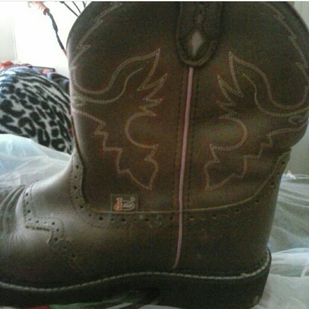 Justin Gypsey low cowboy boots! $50.00 today OBO