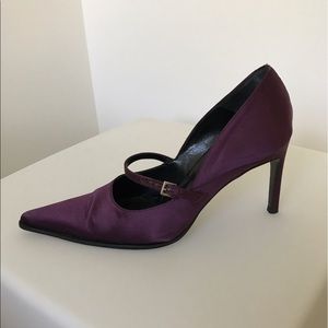 EMPORIO ARMANI Made in Italy, Crimson Satin Heels