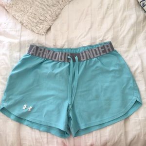 UNDER ARMOUR LOOSE FIT SHORT