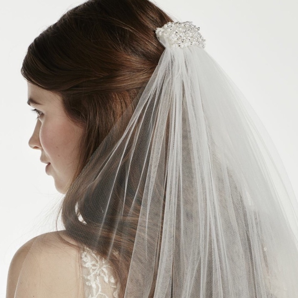 Ivory cathedral veil with pearl comb