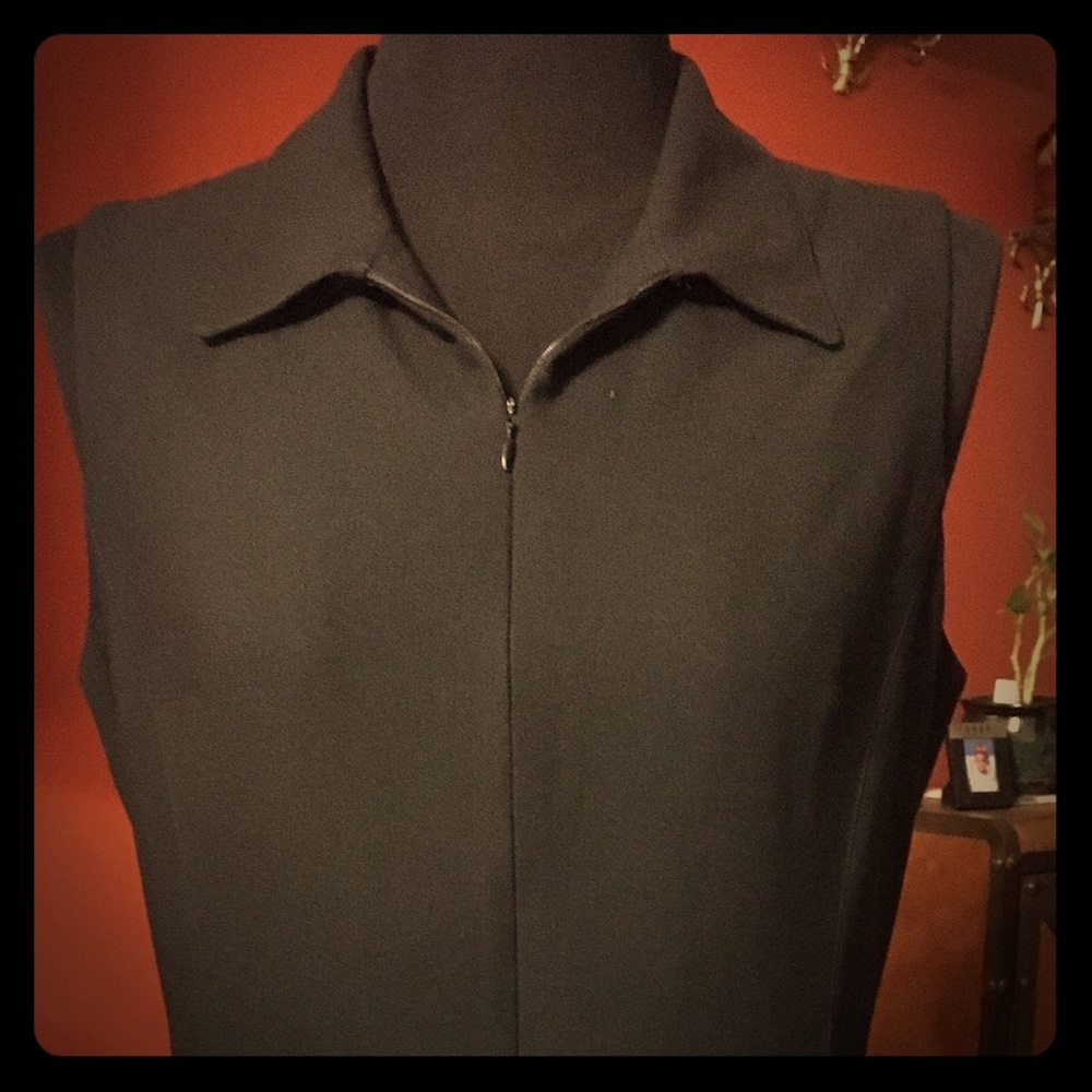 📌Laundry by Shelli Segal Size 12