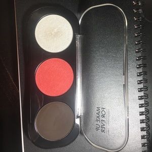 Make Up For Ever Artist Shadows