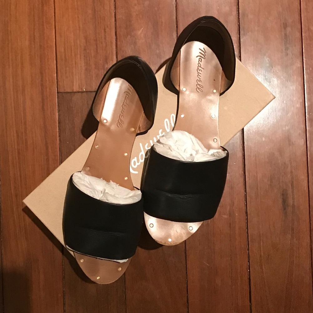 The Thea Sandalbin Leather