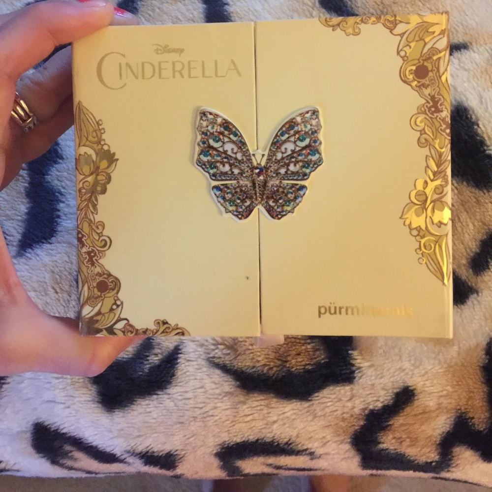Rare Disney pur cosmetics Cinderella palette