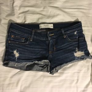 Gilly hicks size 2 shorts
