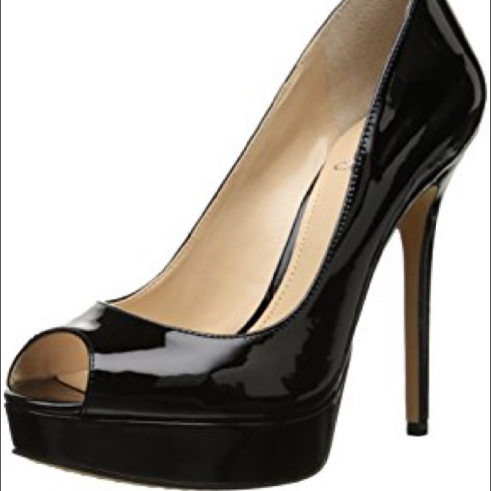 FINAL PRICE! 📦🎉 MICHAEL KORS HEELS