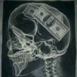 Meet your Posher, Bizzo