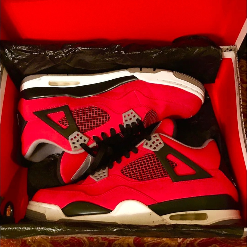 Jordan "Toro" 4s size 6Y