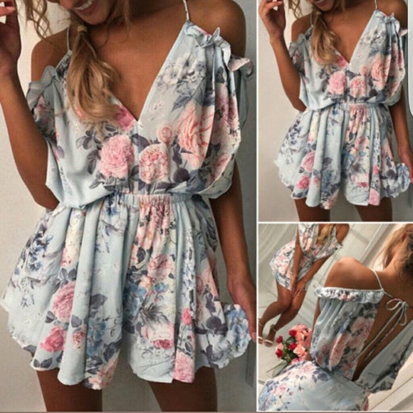 💋 LAST ONE!🌟Romper💋 - Picture 2 of 2