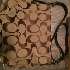 Coach hobo shoulder bag (F15067)
