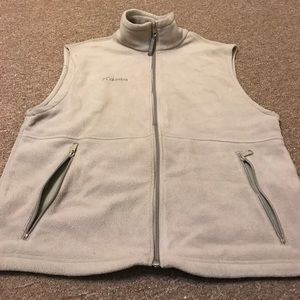 Columbia fleece vest