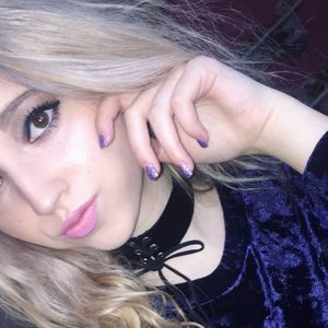 Meet your Posher, Hailey