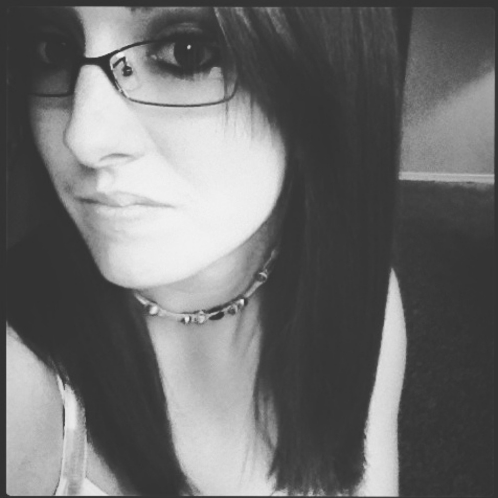 Meet your Posher, Kayla