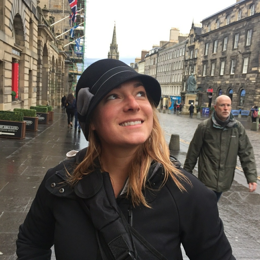 Meet your Posher, Caylea