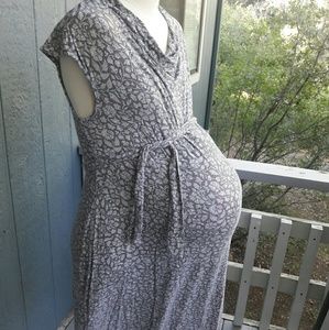 Super comfortable maternity dress