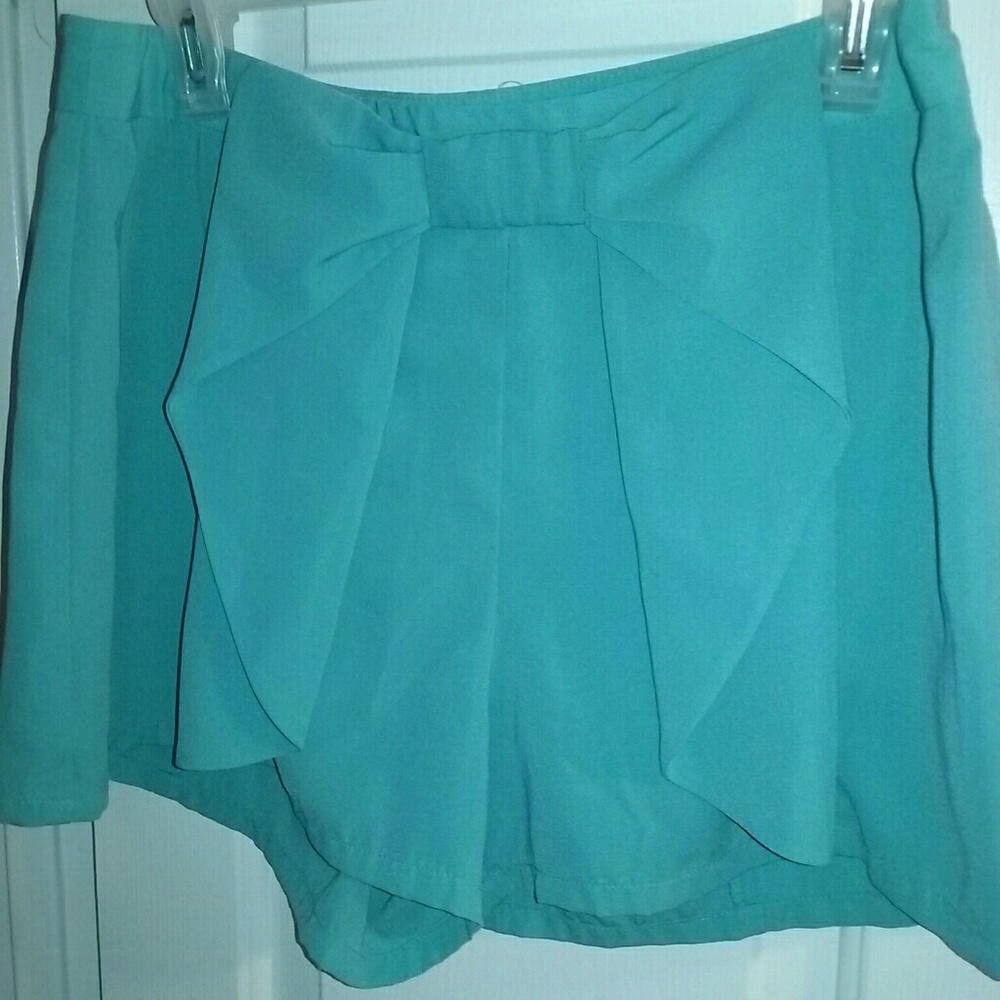 Teal bow-tie shorts