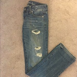 American Eagle Straight Leg Jeans w/Destruction