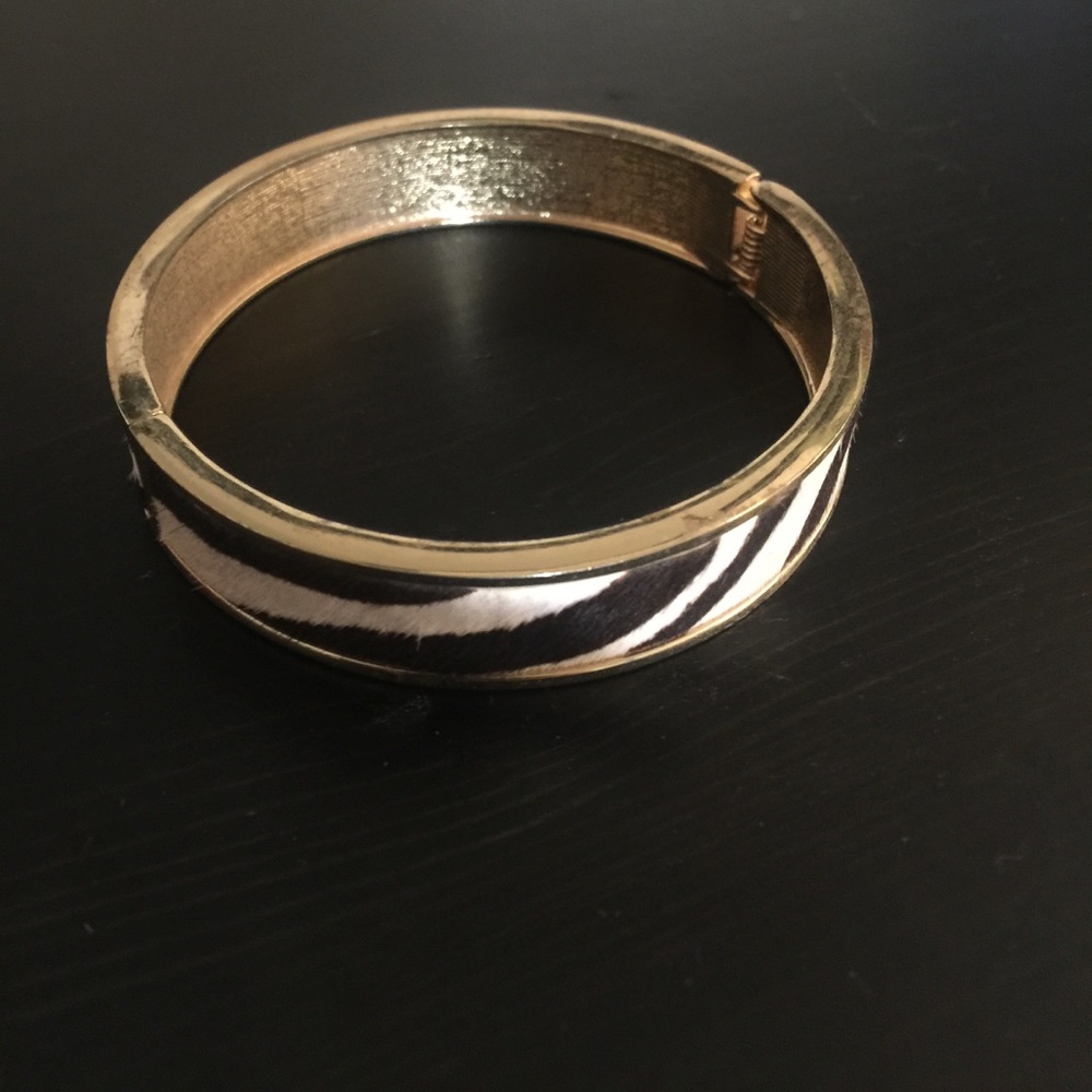 Super cute zebra bracelet