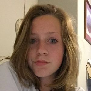 Meet your Posher, Chloe