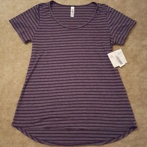 LuLaRoe NWT Classic T Size Small