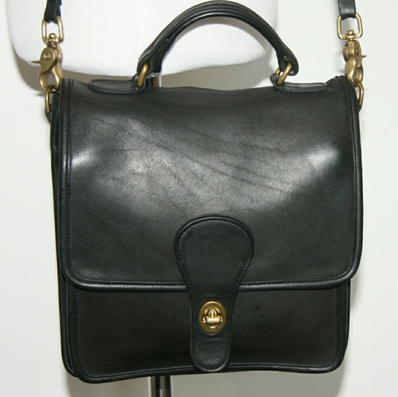 Vintage Coach Station Bag - Picture 2 of 8