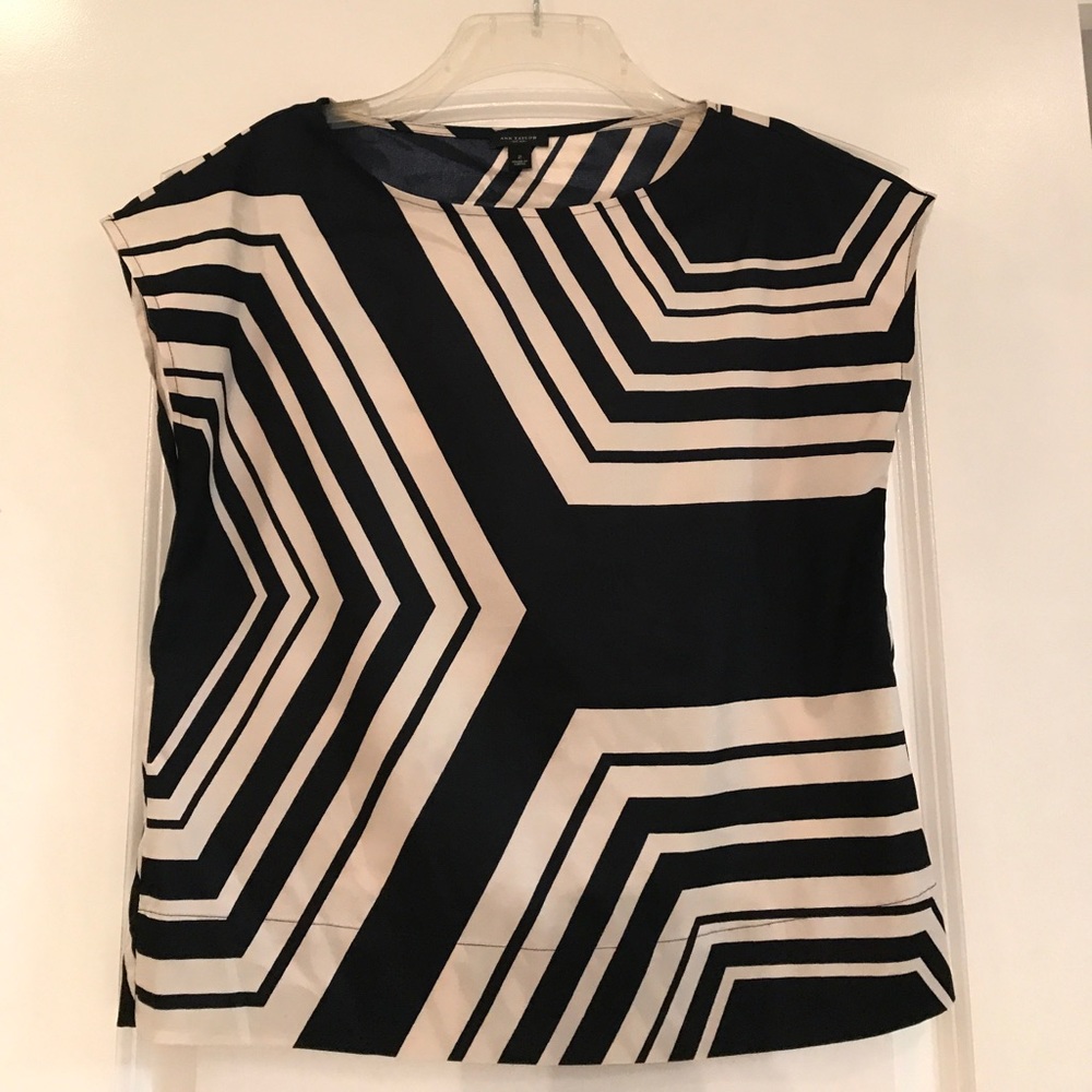 Beautiful mod navy and cream print shirt.